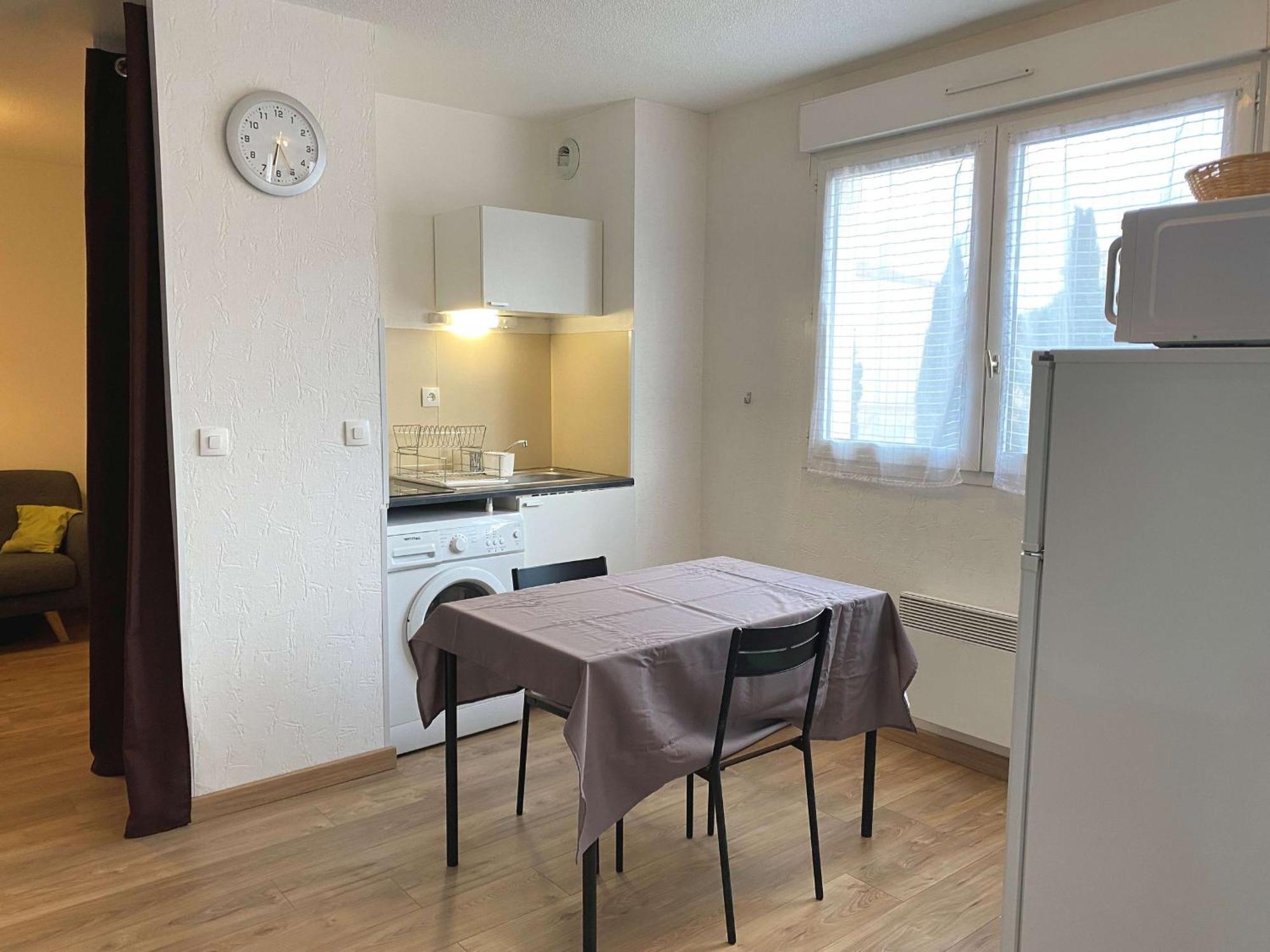 Studio Renove Avec Balcon, Proche Commerces, Wifi Et Cellier Privatif - Balaruc-Les-Bains. - Fr-1-553-13 Exterior photo