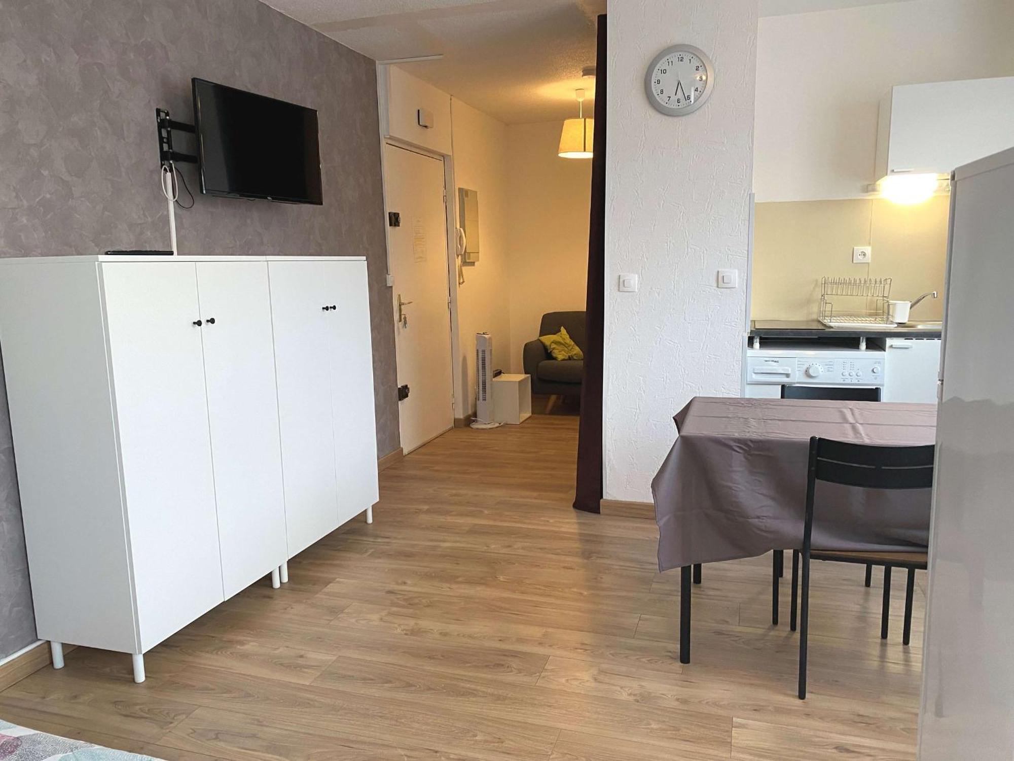 Studio Renove Avec Balcon, Proche Commerces, Wifi Et Cellier Privatif - Balaruc-Les-Bains. - Fr-1-553-13 Exterior photo