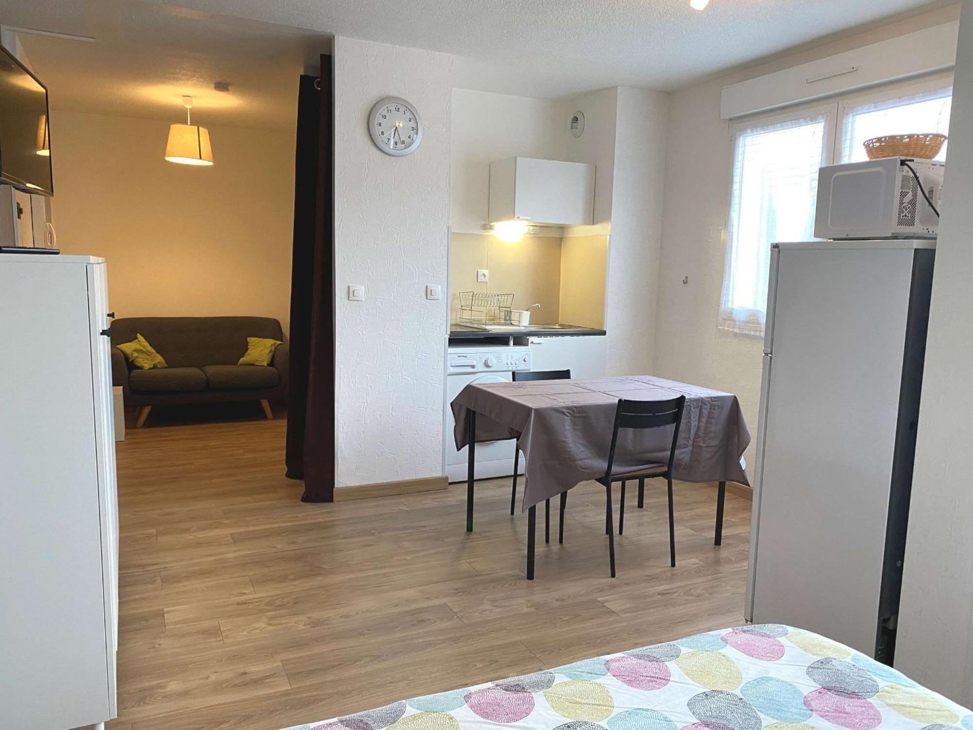 Studio Renove Avec Balcon, Proche Commerces, Wifi Et Cellier Privatif - Balaruc-Les-Bains. - Fr-1-553-13 Exterior photo